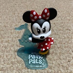 Disney Park Pals Minnie Mouse Figurine with blue castle stand clip on you pal